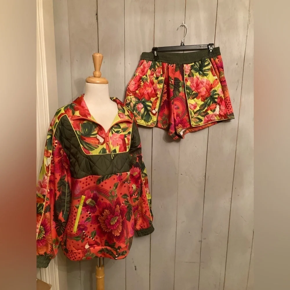 FARM RIO ANTHROPOLOGIE ￼ Blooming Gardens, Quilted, Anorak & Sweatshorts Set S-L